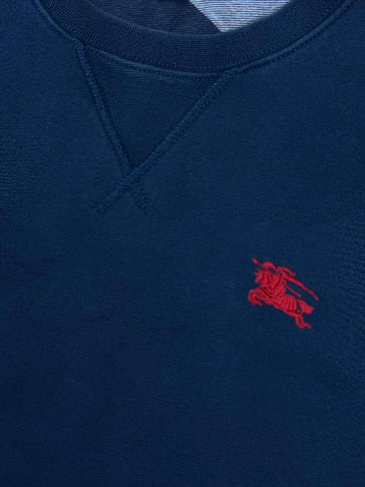 vintage navyblue Burberry sweater {M}