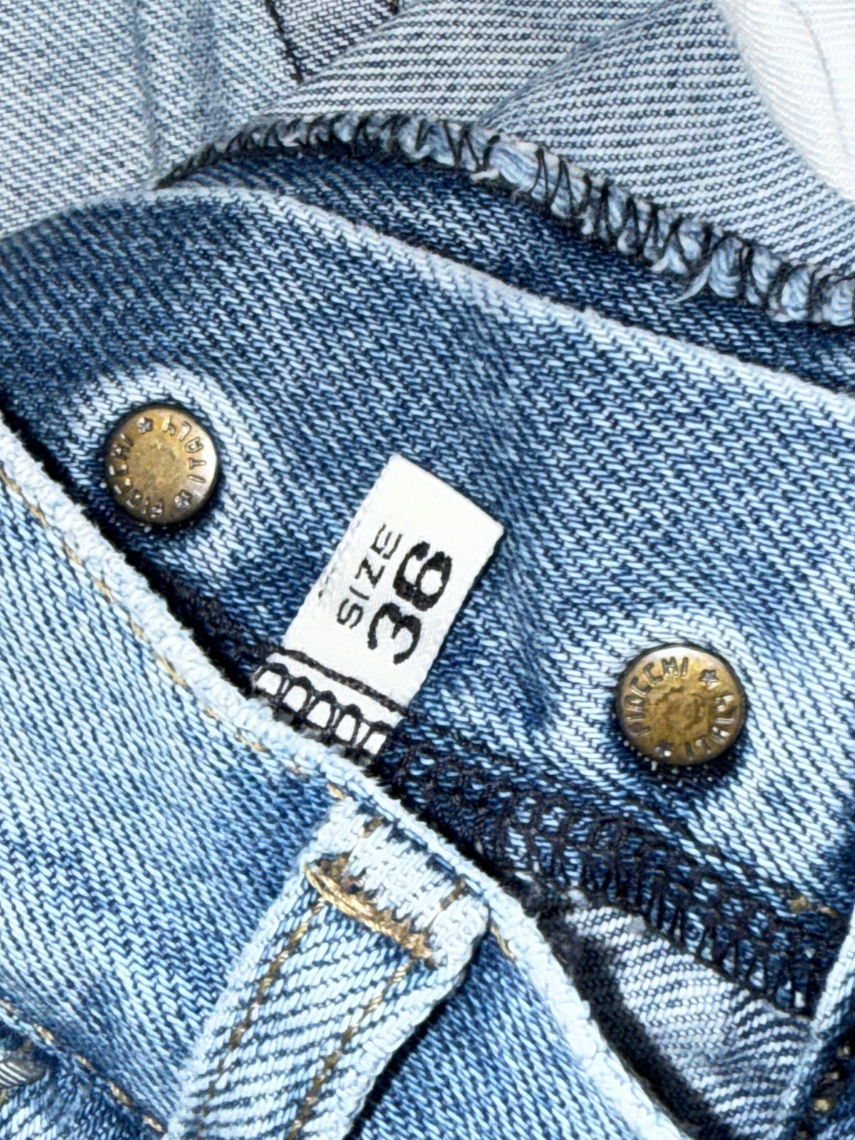 vintage Armani jeans {L}