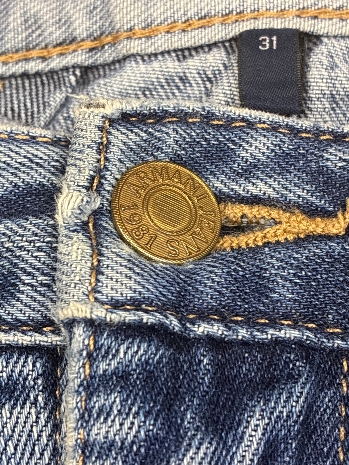 vintage Armani jeans {M}