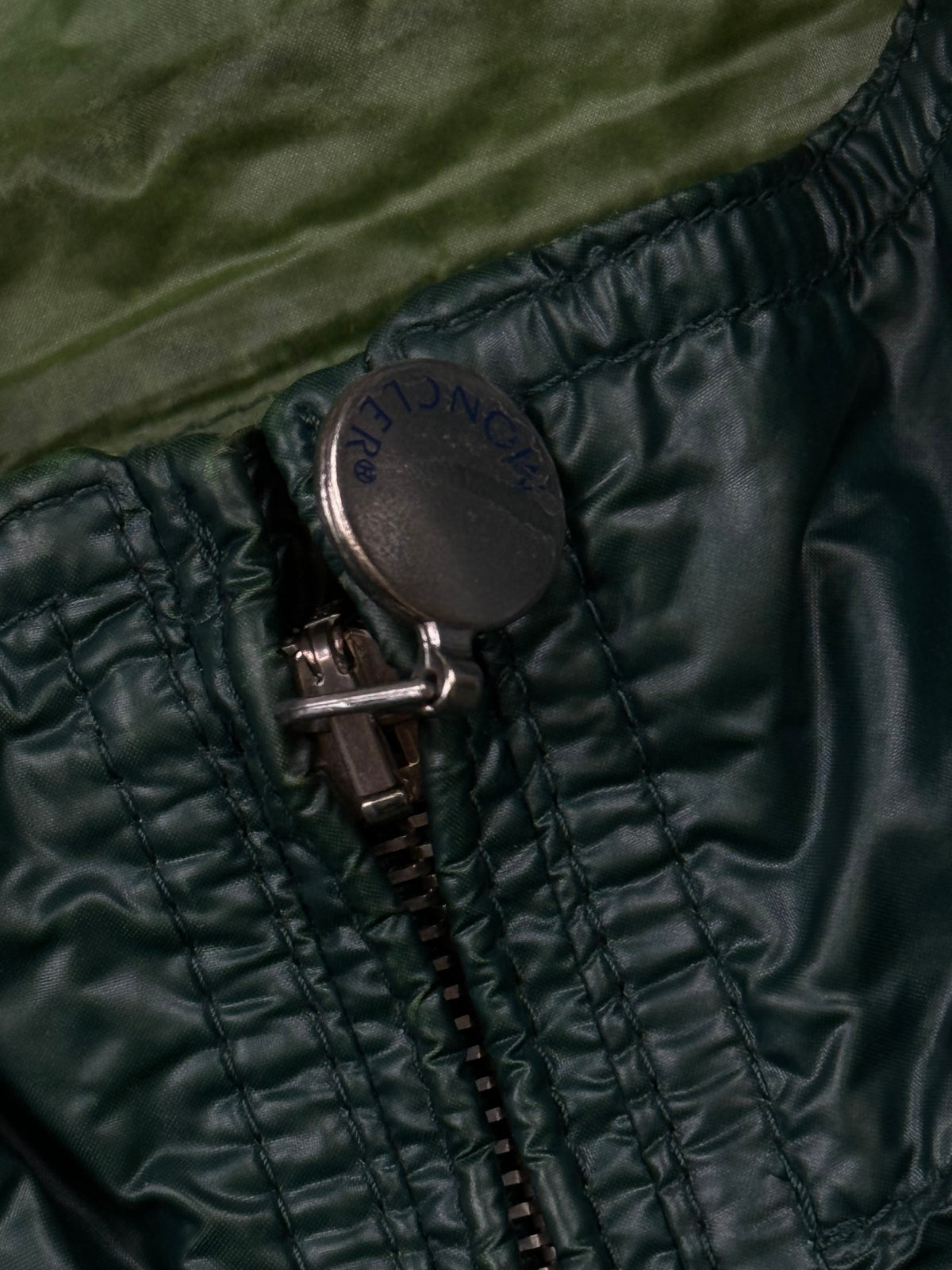 vintage Moncler windbreaker {M}