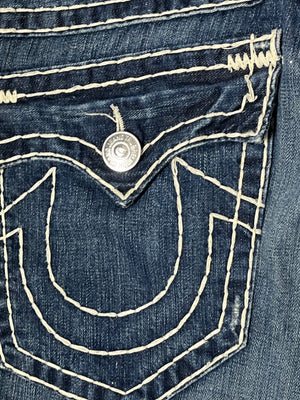 vintage True Religion jeans {M-L}