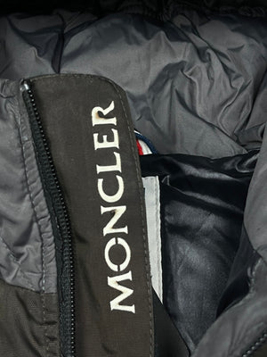 vintage Moncler vest {M}