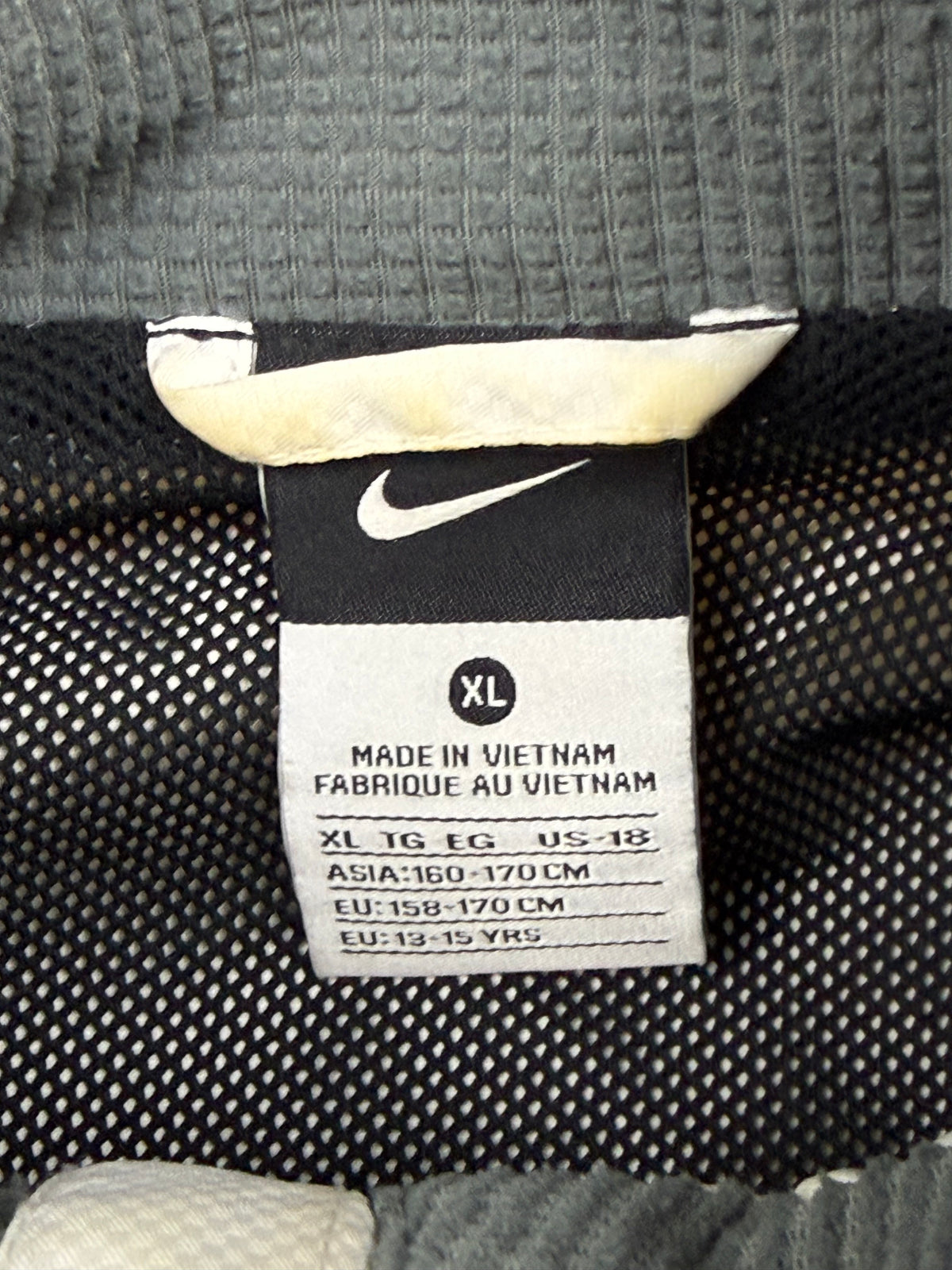 vintage Nike windbreaker {S}