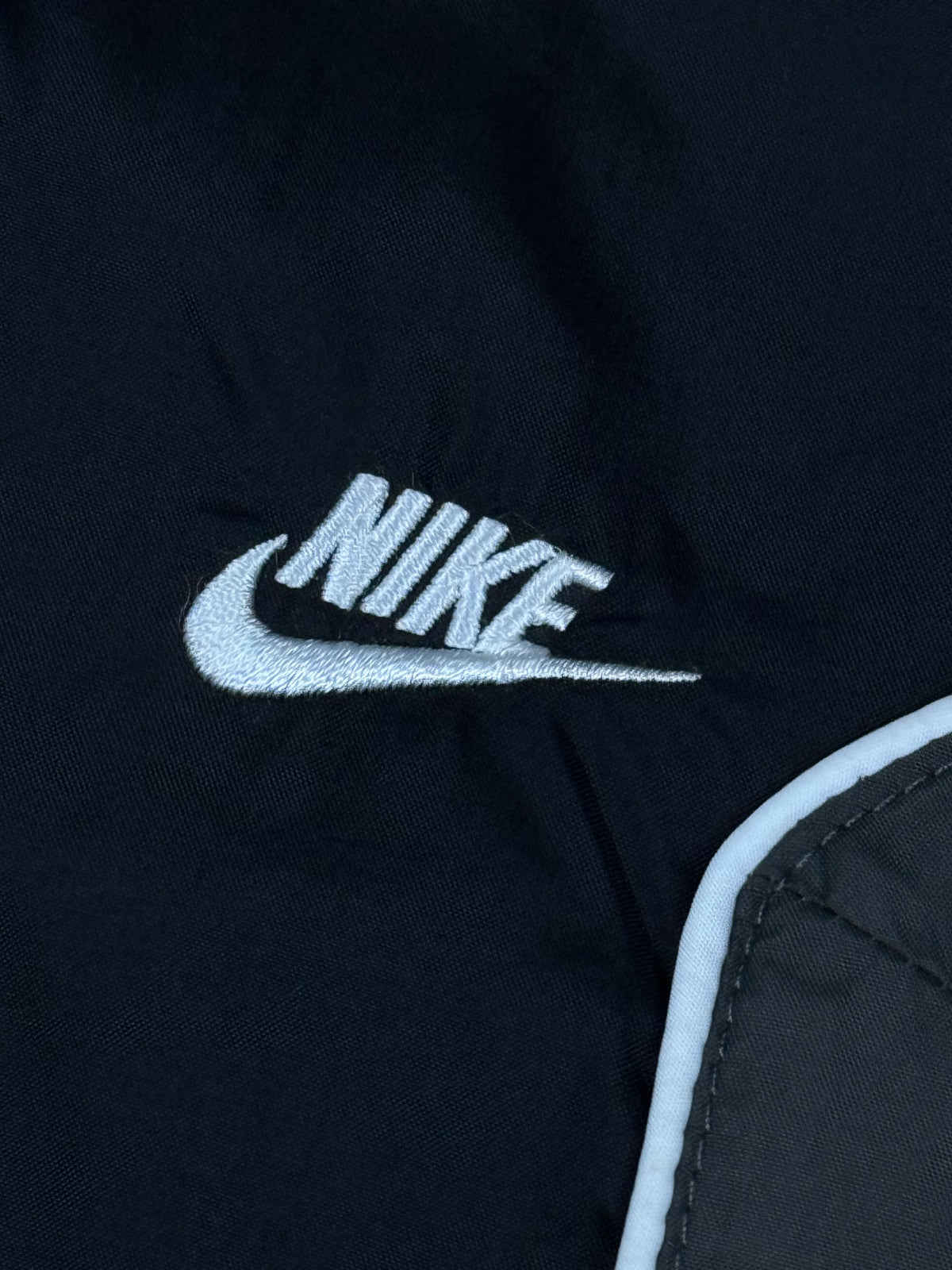 vintage Nike windbreaker {S}
