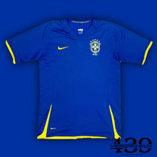 Carregar imagem no visualizador da galeria, vintage Nike Brasil 2008 away jersey {XS}
