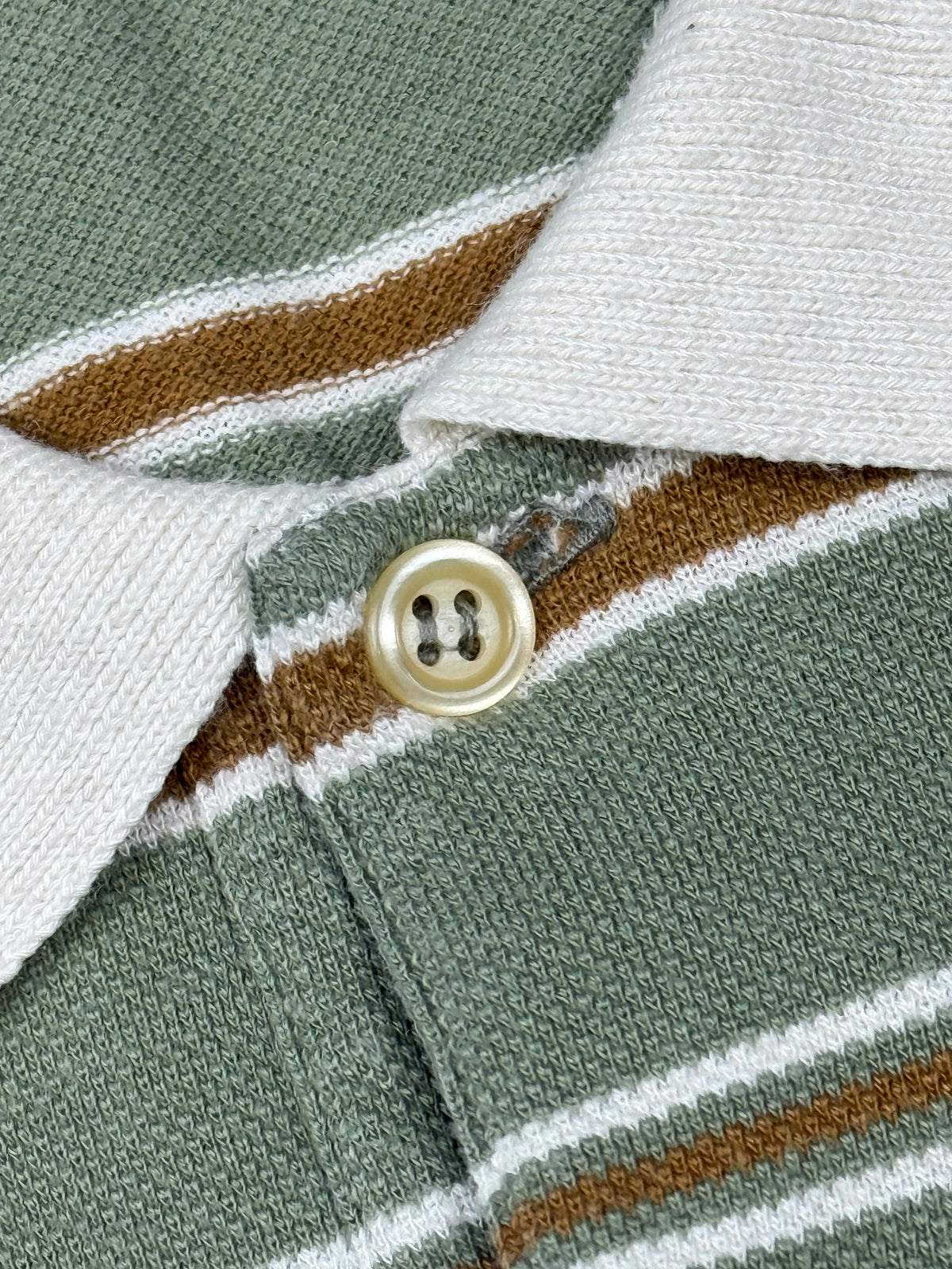 vintage Burberry polo {L}