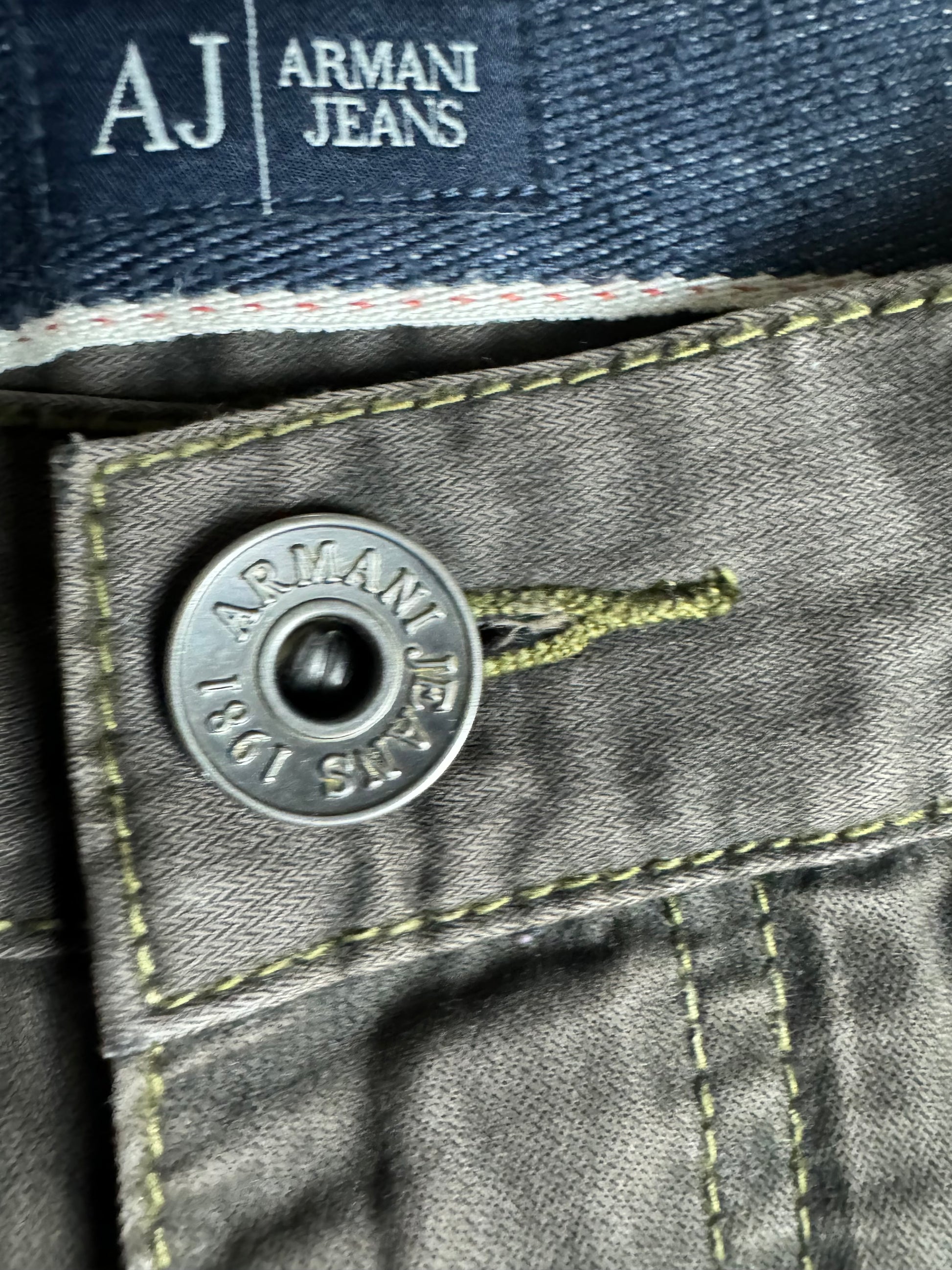 vintage Armani jeans {M}