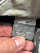 Cargar imagen en el visor de la galería, vintage Nike TN4 TUNED4 windbreaker {XL}
