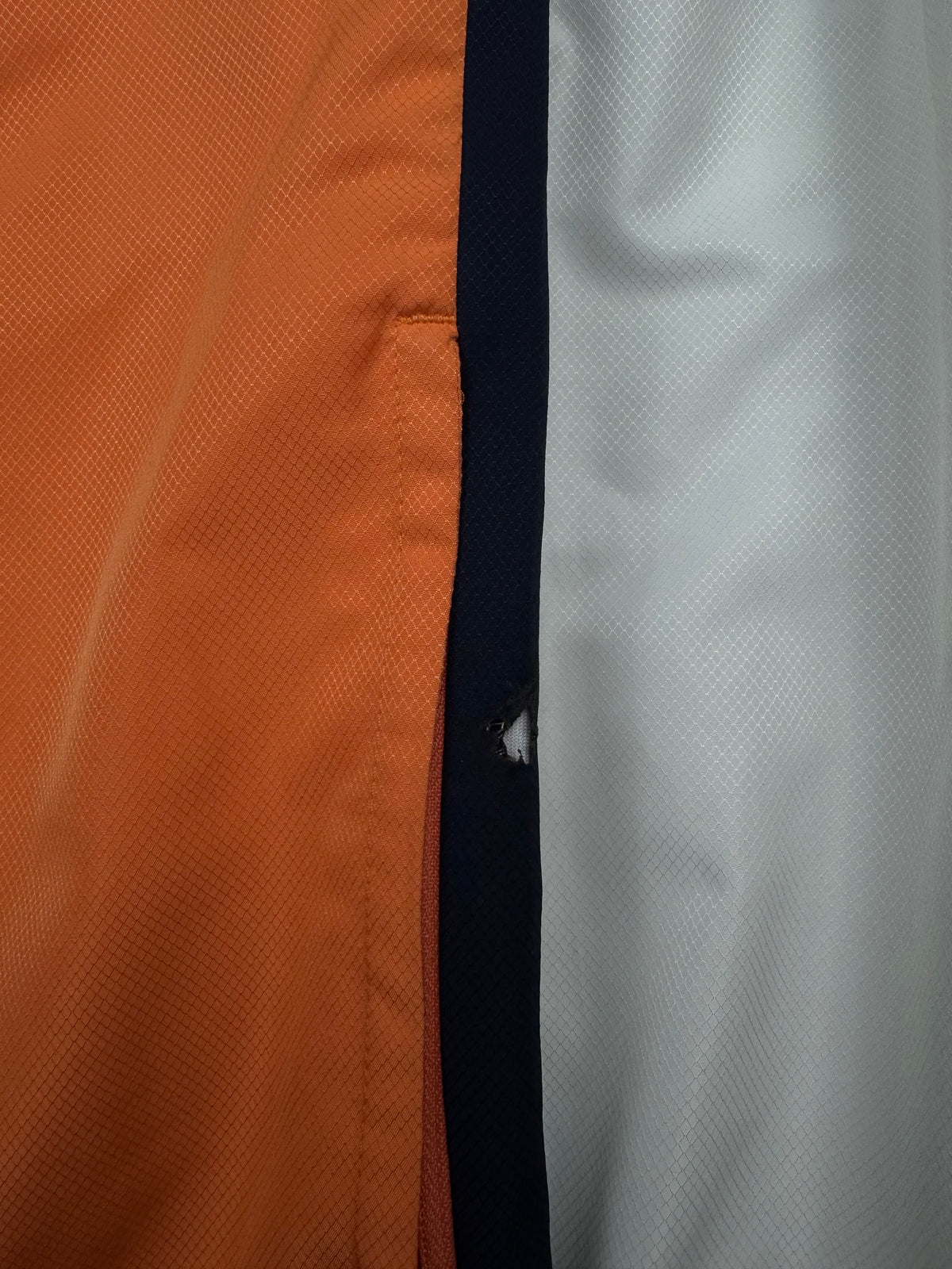 white Lacoste windbreaker {S}