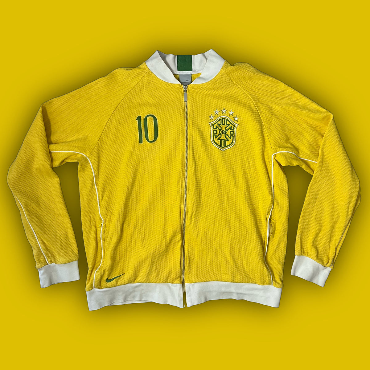 vintage Nike Brasil sweatjacket {L-XL}