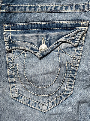 vintage True Religion jeans {L-XL}