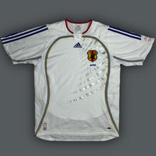 Cargar imagen en el visor de la galería, vintage Adidas Japan 2006 away jersey {M-L}
