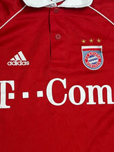 Carregar imagem no visualizador da galeria, vintage Adidas Fc Bayern Munich 2005-2006 home jersey {M}
