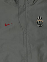 Cargar imagen en el visor de la galería, vintage Nike Juventus Turin windbreaker {XL-XXL}
