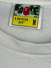 Carregar imagem no visualizador da galeria, vintage BAPE a bathing ape t-shirt fur {M}
