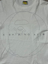 Carica l&#39;immagine nel visualizzatore di Gallery, vintage BAPE a bathing ape t-shirt
