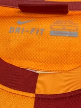 Carica l&#39;immagine nel visualizzatore di Gallery, vintage Nike Galatasaray Istanbul 2013-2014 home jersey {M-L}
