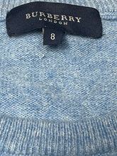Cargar imagen en el visor de la galería, vintage Burberry sweater {L-XL}
