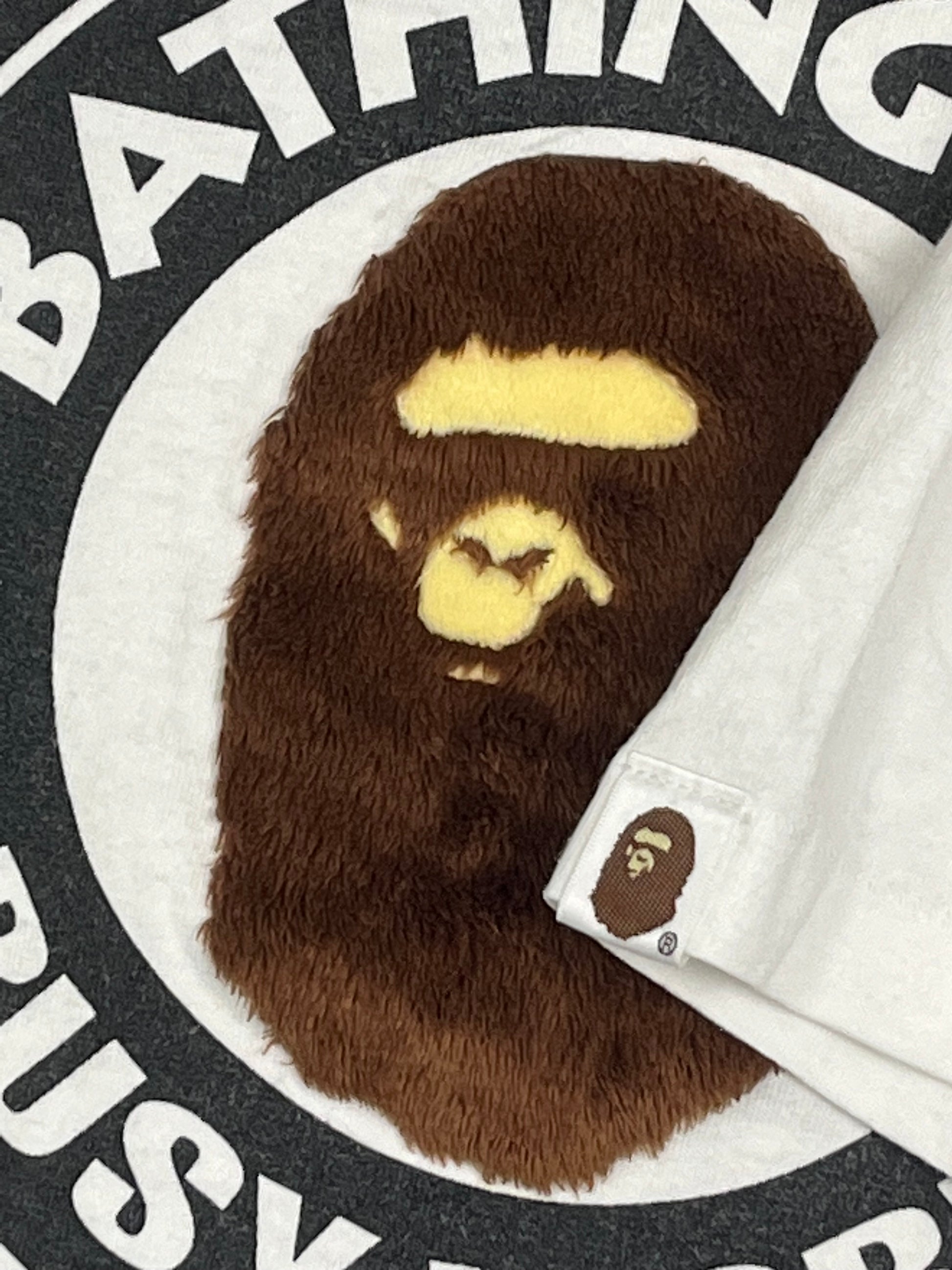 vintage BAPE a bathing ape t-shirt fur {M}