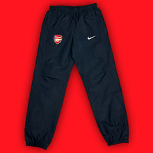 Cargar imagen en el visor de la galería, vintage Nike Fc Arsenal trackpants {M}
