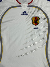 Lade das Bild in den Galerie-Viewer, vintage Adidas Japan 2006 away jersey {M-L}
