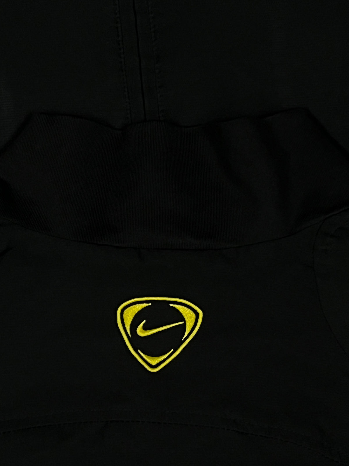 vintage Nike Borussia Dortmund BVB windbreaker {M-L}