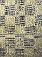 Carica l&#39;immagine nel visualizzatore di Gallery, vinatge Louis Vuitton wallet
