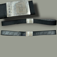 Carica l&#39;immagine nel visualizzatore di Gallery, vintage Fendi reversible belt
