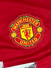 Charger l&#39;image dans la galerie, vintage Adidas Manchester United 2017-2018 home jersey {S-M}
