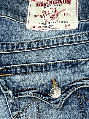 vintage True Religion jeans {M-L}