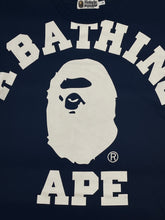 Cargar imagen en el visor de la galería, vintage BAPE a bathing ape t-shirt {S}
