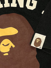 Carica l&#39;immagine nel visualizzatore di Gallery, vintage BAPE a bathing ape t-shirt
