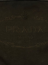 Lade das Bild in den Galerie-Viewer, vintage Prada Milano slingbag
