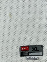 Lade das Bild in den Galerie-Viewer, vintage Nike Sixers IVERSON 3 jersey {XL}
