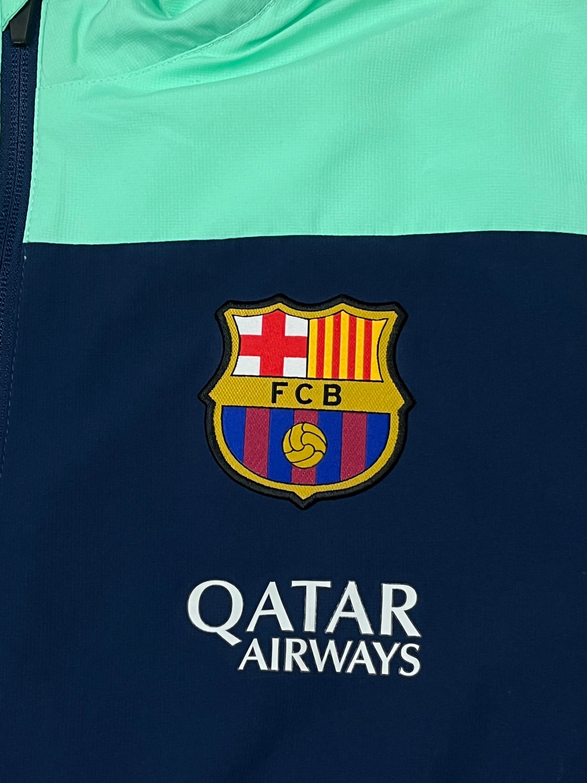 vintage Nike Fc Barcelona windbreaker {M-L}