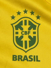 Carregar imagem no visualizador da galeria, vintage Nike Brasil trackjacket {L-XL}
