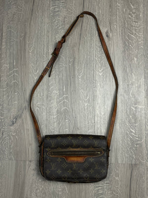 vintage Louis Vuitton slingbag