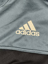 Cargar imagen en el visor de la galería, vintage Adidas Real Madrid trackjacket {M-L}
