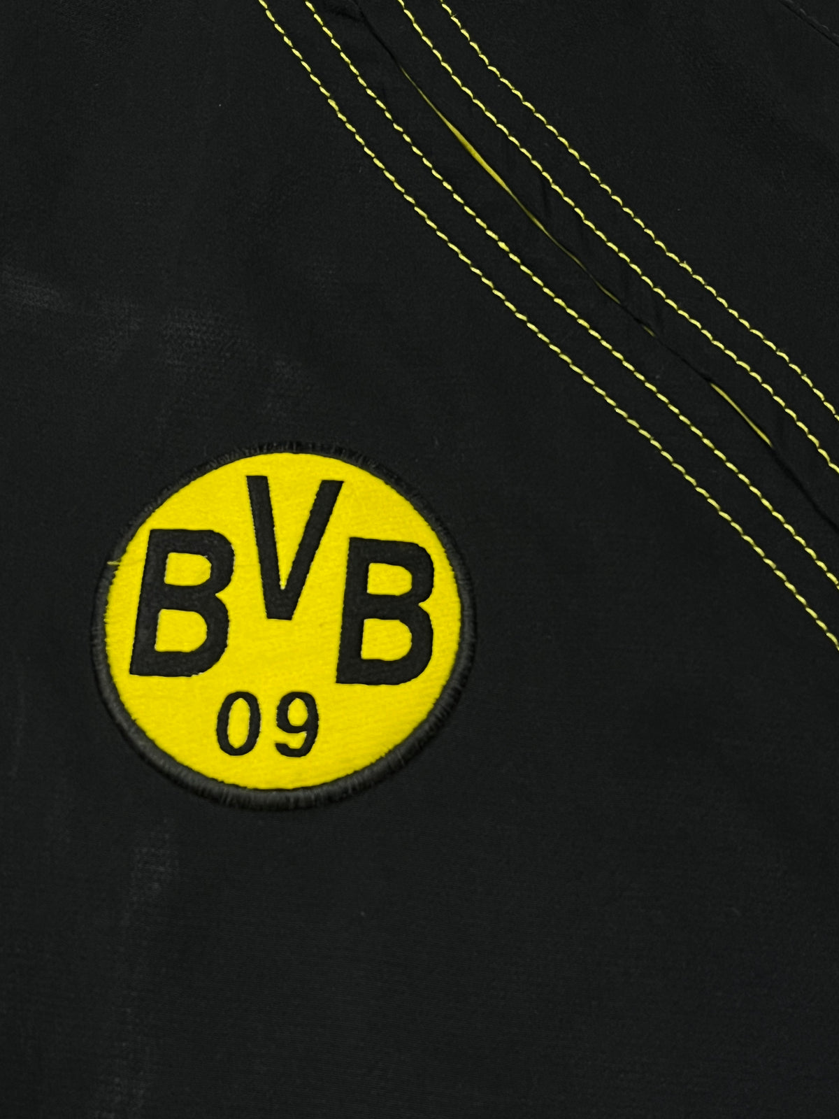 vintage Nike Borussia Dortmund BVB windbreaker {M-L}