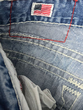 Carica l&#39;immagine nel visualizzatore di Gallery, vintage True Religion jeans
