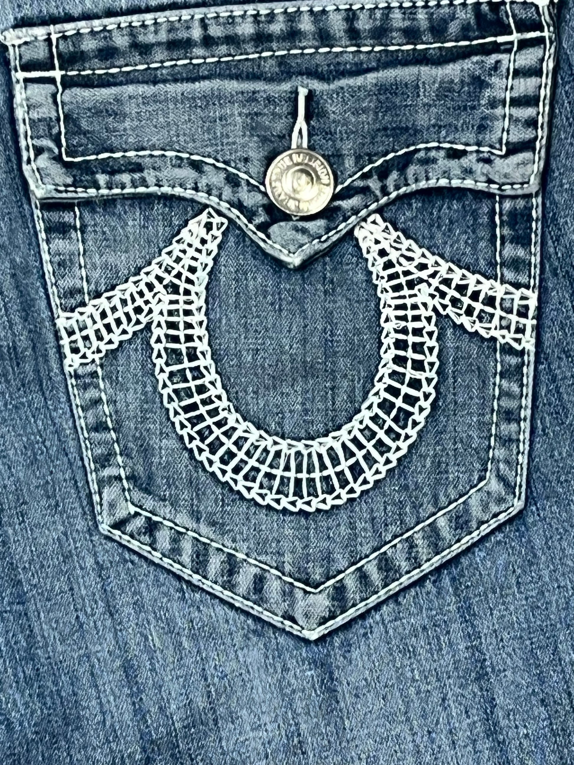 vintage True Religion jeans {L-XL}