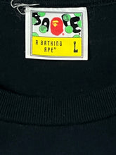 Lade das Bild in den Galerie-Viewer, vintage BAPE a bathing ape t-shirt
