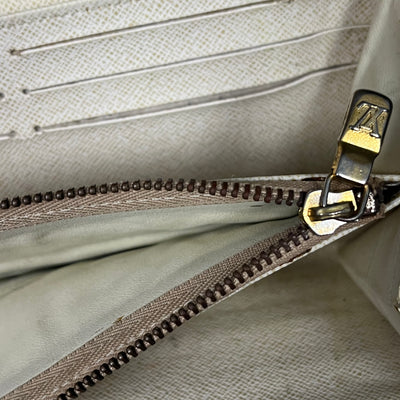 vinatge Louis Vuitton wallet