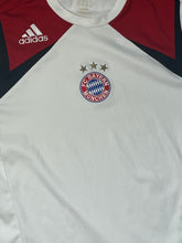 Carica l&#39;immagine nel visualizzatore di Gallery, vintage Adidas Fc Bayern Munich trainingsjersey {L}
