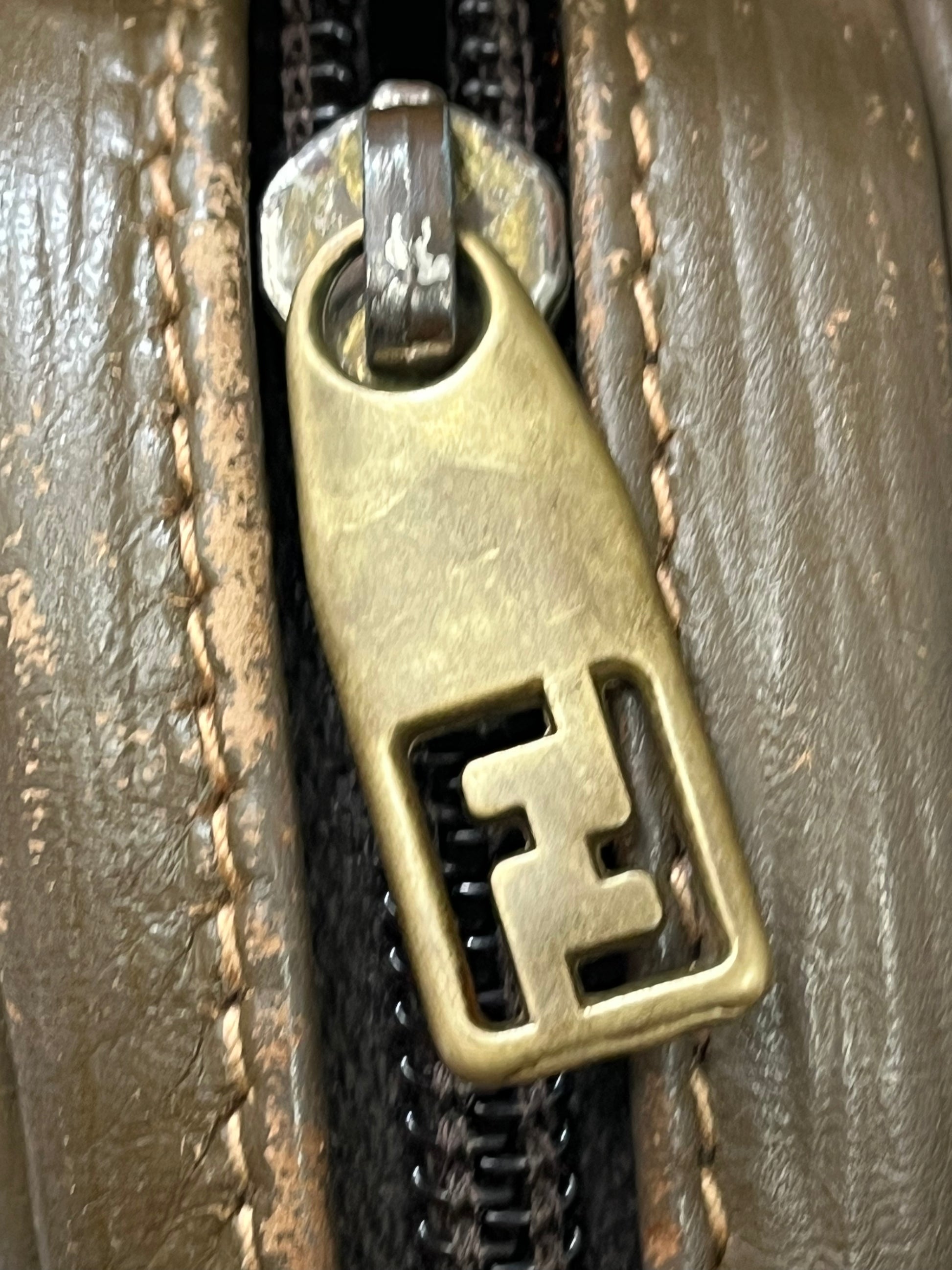 vintage Fendi slingbag