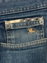 Cargar imagen en el visor de la galería, vintage Burberry jeans
