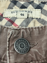 Cargar imagen en el visor de la galería, vintage Burberry jeans {S}
