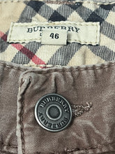 Load image into Gallery viewer, vintage Burberry jeans {S}
