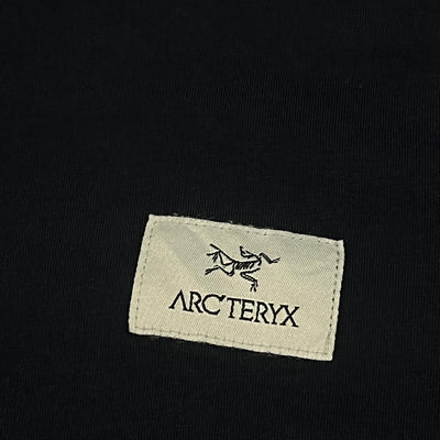 vintage Arcteryx t-shirt {S-M}