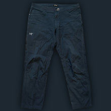 Load image into Gallery viewer, vintage Arcteryx pants {M-L}
